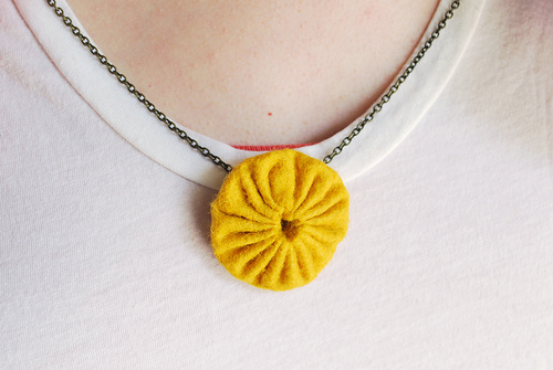 felt yo-yo necklace by Wild Olive